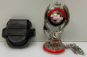 lot 185 image: Vintage Franklin Mint HARLEY DAVIDSON Pocket Watch Set With Eagle Holder And Leather Belt Holder (NEW With Tag)