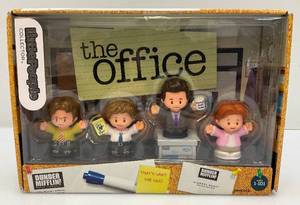 lot 159 image: Fisher Price Little People The Office Collectors Set (NIB)