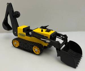lot 165 image: Vintage 2012 TONKA Yellow Backhoe Excavator Front End Loader Plastic &  Pressed Steel Toy