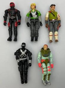 lot 298 image: 1980s Vintage GI Joes 3 34 Action Figures