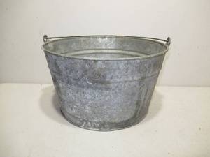Medium Metal Wash Bin