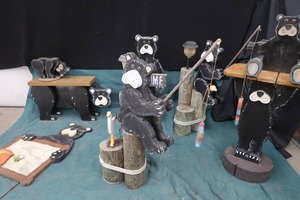 BEAR DECOR LOT