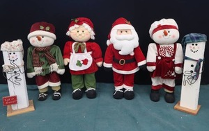 MR AND MRS CLAUS CHRISTMAS FIGURINES