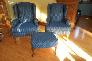 lot 14 image: 2 Bassett wingback chairs & foot rest