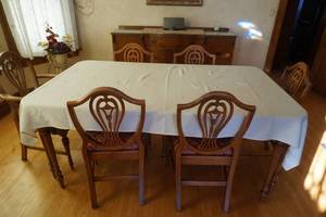 Stickley Shield Back Mahogany Dining Room table & chairs