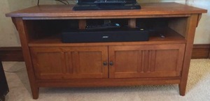 lot 32 image: TV Cabinet
