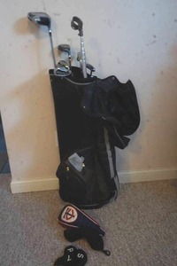 lot 74 image: Golf Clubs & Bag