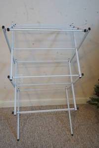 lot 76 image: drying rack