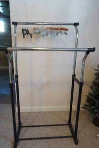 lot 77 image: 2 tier clothes rack