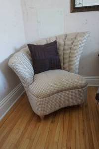 lot 95 image: Art Deco Fan Backed Chair