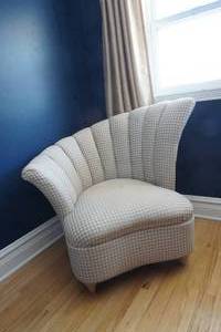 lot 102 image: Art Deco Fan Backed Chair