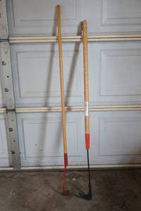 lot 162 image: 2 garden hoes
