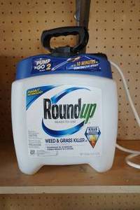 lot 175 image: roundup weed & grass killer