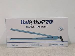 lot 13 image: BRAND NEW BABYLISS PRO NANO TITANIUM CURLING IRON