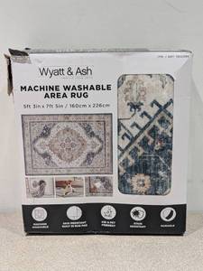 lot 43 image: BRAND NEW WYATT & ASH MACHINE WASHABLE AREA RUG