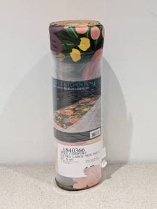 lot 50 image: BRAND NEW EXTRA LARGE KITCHEN RUNNER