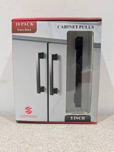 lot 93 image: BRAND NEW SAPPHIRE CABINET PULLS- 10PK.