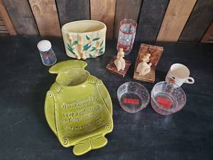lot 14 image: Lot of great items Alabaster Nora Fenton Poodle Book ends, Royal Copely Bamboo Planter, Coca Cola and more