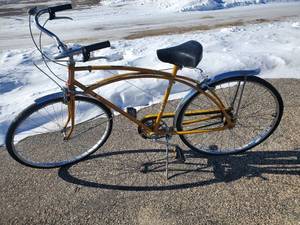 lot 40 image: Courier 3 Vintage AMF Roadmaster Bicycle in good condition Bright Yellow color