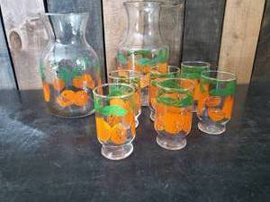 lot 53 image: Vintage Mid Century Modern  Lot of Orange Juice Pitchers and 6 Glasses