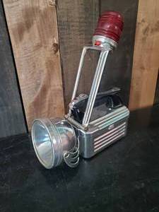 lot 55 image: Vintage Ash-Flash Explorer Flash Light Perfect for the Rat Rod