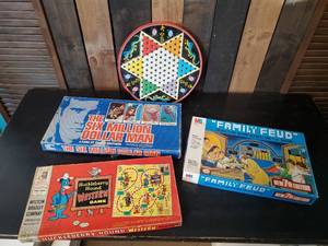 lot 71 image: Vintage lot of Games Chinese Checkers, Family Feud, Huckelberry hound and more