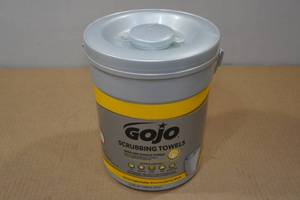 lot 172 image: Gojo Scrubbing Towels