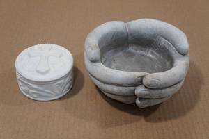 lot 193 image: Grey Concrete Planter Pot with Trinket Box