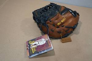 lot 194 image: Shoeless Joe 13 Pro Select First Base Baseball Glove -Right