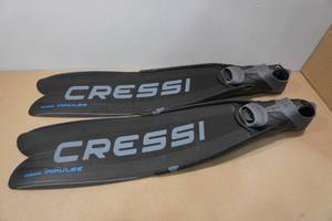 lot 207 image: Cressi Gara Impluse Free Diving Fins -Size 7-8