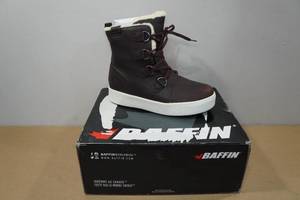 lot 226 image: Baffin High Park Womens Winter Boots -Size 10