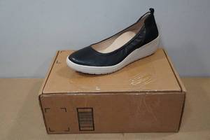 lot 242 image: Vionic Jacey Wedge Shoes -Size 9.5