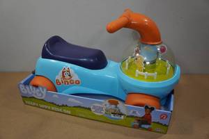 lot 53 image: Bluey Bingo Keepy Uppy Ride On Toy