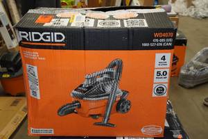 lot 70 image: Ridgid 4 Gallon Portable WetDry Vac