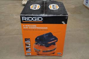lot 75 image: Ridgid 6 Gallon Pancake Air Compressor