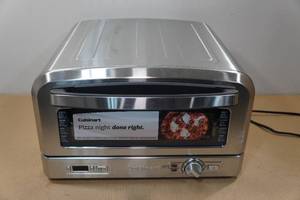 lot 86 image: Cuisinart Pizza Oven
