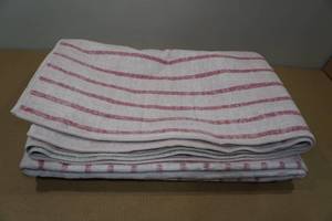lot 132 image: Pink Striped Rug - 5 x 7