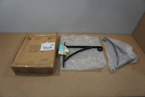 lot 137 image: 2 Arcadia 12 Talon Shelf Brackets
