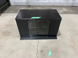 TV STAND 35W X 18D X 21H