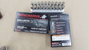 2 FULL BOXES OF 20 FACTORY LOAD WINCHESTER BALLISTIC SILVER TIP 25-06REM 85 GRAIN BULLETS