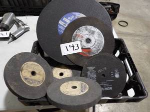 3 BENCH GRINDING WHEELS & 4 CUT OFF WHEELS