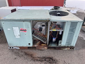 RUDD COMMERCIAL HEAT & AC PACKAGE UNIT