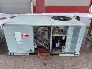 RUDD COMMERCIAL HEAT & AC PACKAGE UNIT
