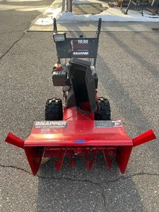 SNAPPER 1030 HEAVY DUTY SNOWTHROWER