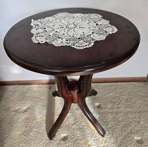 lot 151 image: Antique Round Wooden Side Table with Lace Doily
