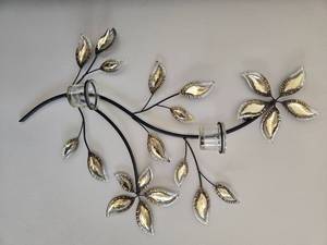 lot 153 image: Set of 2 Metal Wall Sculptures with Floral and Leaf Designs