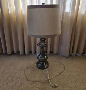 lot 164 image: Classic Table Lamp with Beige Drum Shade