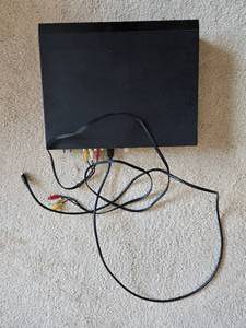 lot 173 image: DIRECTV HD DVR Plus Receiver with AV Cables