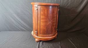 lot 202 image: Vintage Wooden Corner Cabinet with Shelving