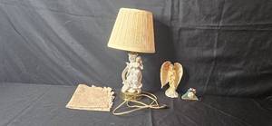 lot 205 image: Decorative Lamp with Angel Figurine and Clock Set
